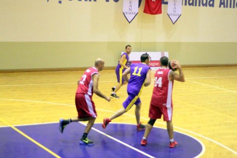 Aegean League Foto Galeri | 19-10-2015 BAŞER İNŞAAT - AYBOY BOYA | Galeri 1