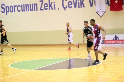 Aegean League Foto Galeri | 20-10-2015 INTERNATİONAL TEAM - CBÜ BROTHERHOOD | Galeri 4