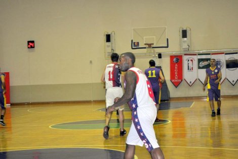 Aegean League Foto Galeri | 02-11-2015 BAŞER İNŞAAT - INTERNATİONAL TEAM | Galeri 15