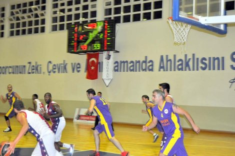 Aegean League Foto Galeri | 02-11-2015 BAŞER İNŞAAT - INTERNATİONAL TEAM | Galeri 64