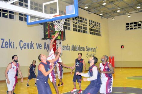 Aegean League Foto Galeri | 27-10-2015 INTERNATİONAL TEAM - SHARKS | Galeri 4