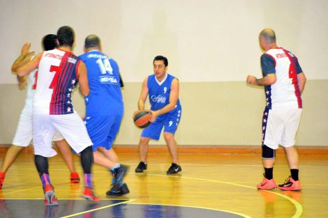 Aegean League Foto Galeri | 18-11-2015 AYTAŞ GIDA - INTERNATİONAL TEAM | Galeri 11