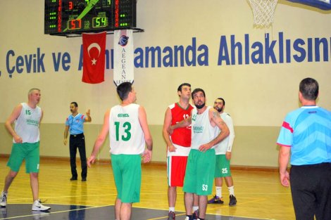 Aegean League Foto Galeri | 18-11-2015 TOLKAR KARŞIYAKA - MEMENOĞLU | Galeri 35