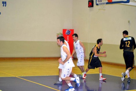 Aegean League Foto Galeri | 08-12-2015 AYTAŞ GIDA - OTTOMAN CAFE | Galeri 32