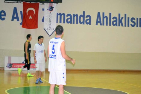 Aegean League Foto Galeri | 15-12-2016 AYTAŞ GIDA - OTTOMAN CAFE | Galeri 33