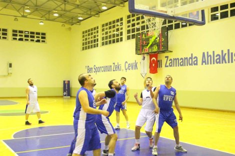 Aegean League Foto Galeri | 14-03-2016 MUBA İNŞAAT - ANADOLU EFES | Galeri 25