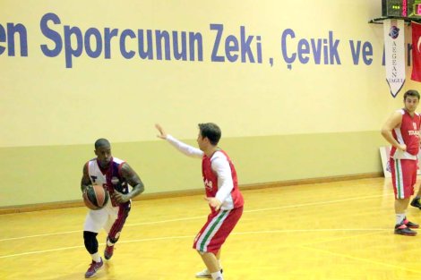 Aegean League Foto Galeri | 22-03-2016 TOLKAR KARŞIYAKA - INTERNATİONAL TEAM | Galeri 41