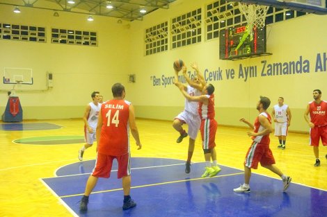 Aegean League Foto Galeri | 12-07-2016 TOLKAR KARŞIYAKA - AYBOY BOYA | Galeri 12