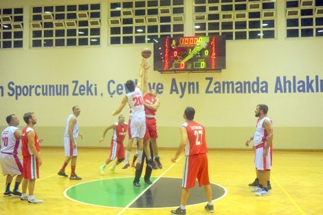 Aegean League Foto Galeri | 12-07-2016 TOLKAR KARŞIYAKA - AYBOY BOYA | Galeri 1