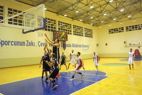 Aegean League Foto Galeri | YARI FİNAL 1. MAÇ 06-09-2016 VESTEL - PETLİM PİRATES | Galeri 14