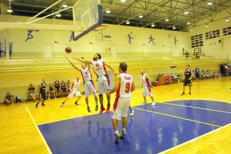 Aegean League Foto Galeri | YARI FİNAL 1. MAÇ 06-09-2016 VESTEL - PETLİM PİRATES | Galeri 21