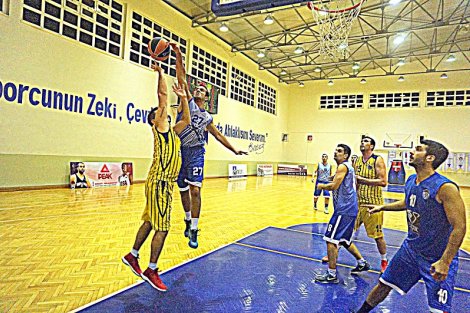 Aegean League Foto Galeri | 07-11-2016 TÜRK TUBORG - İZMİR BAROSU | Galeri 32