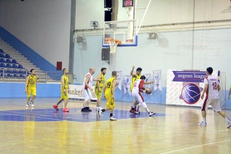 Aegean League Foto Galeri | 09-03-2017 TÜRK TUBORG - EFES YELKEN | Galeri 11