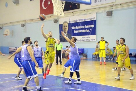 Aegean League Foto Galeri | 13-03-2017 TÜRK TUBORG - İZMİR BAROSU B TAKIMI | Galeri 31
