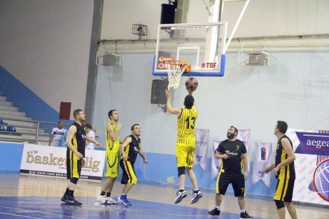 Aegean League Foto Galeri | 20-03-2017 TÜRK TUBORG - WHİRLPOOL | Galeri 20