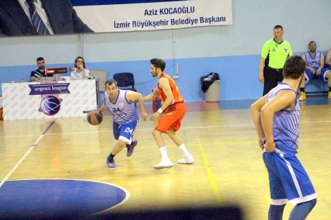Aegean League Foto Galeri | 13-04-2017 İZMİR BAROSU A TAKIMI - KAFES BALLERS | Galeri 31