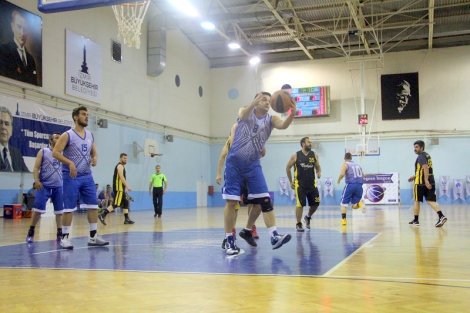 Aegean League Foto Galeri | 15-05-2017 İZMİR BAROSU B TAKIMI - WHİRLPOOL | Galeri 14