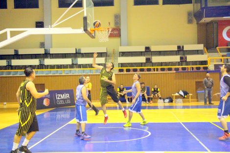 Aegean League Foto Galeri | 06-11-2017 İZMİR BAROSU - TÜRK TUBORG | Galeri 26