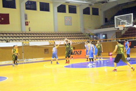 Aegean League Foto Galeri | 06-11-2017 İZMİR BAROSU - TÜRK TUBORG | Galeri 12