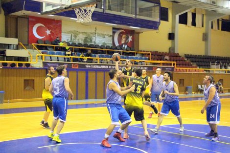 Aegean League Foto Galeri | 07-12-2017 İZMİR BAROSU - WHİRLPOOL CORPORATİON | Galeri 24