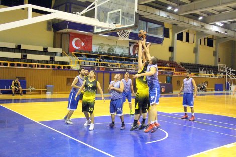 Aegean League Foto Galeri | 07-12-2017 İZMİR BAROSU - WHİRLPOOL CORPORATİON | Galeri 13
