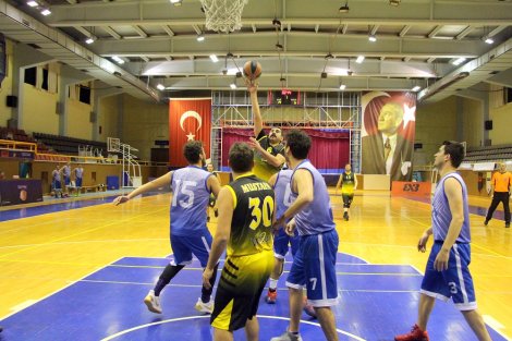 Aegean League Foto Galeri | 07-12-2017 İZMİR BAROSU - WHİRLPOOL CORPORATİON | Galeri 12