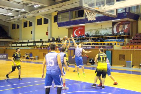 Aegean League Foto Galeri | 07-12-2017 İZMİR BAROSU - WHİRLPOOL CORPORATİON | Galeri 10