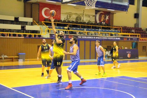 Aegean League Foto Galeri | 07-12-2017 İZMİR BAROSU - WHİRLPOOL CORPORATİON | Galeri 8