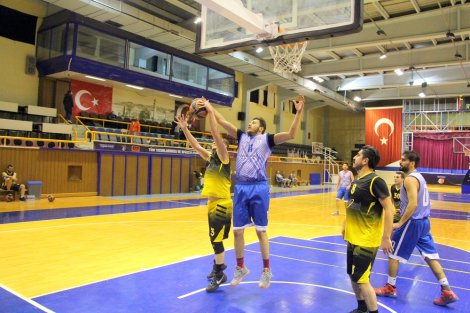 Aegean League Foto Galeri | 07-12-2017 İZMİR BAROSU - WHİRLPOOL CORPORATİON | Galeri 2