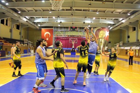 Aegean League Foto Galeri | 07-12-2017 İZMİR BAROSU - WHİRLPOOL CORPORATİON | Galeri 36