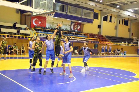 Aegean League Foto Galeri | 11-12-2017 İZMİR BAROSU - TÜRK TUBORG | Galeri 7