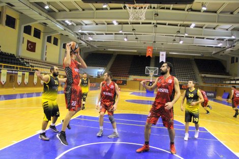 Aegean League Foto Galeri | 03-01-2018 VESTEL VATOZLAR - WHİRLPOOL CORPORATİON | Galeri 30