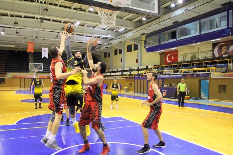 Aegean League Foto Galeri | 03-01-2018 VESTEL VATOZLAR - WHİRLPOOL CORPORATİON | Galeri 14