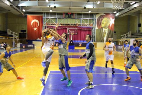 Aegean League Foto Galeri | 04-01-2018 MANİSA YENİ YILDIZLAR - EGESİT İNŞAAT | Galeri 22