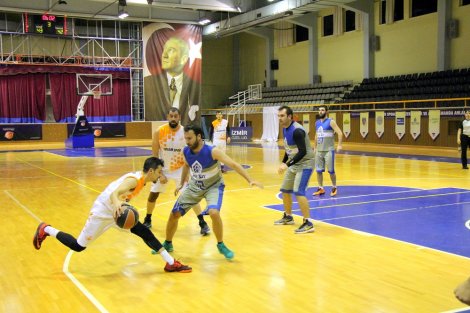Aegean League Foto Galeri | 04-01-2018 MANİSA YENİ YILDIZLAR - EGESİT İNŞAAT | Galeri 7