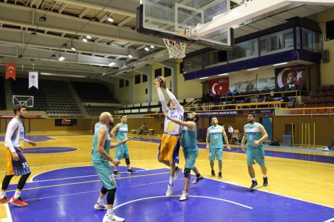 Aegean League Foto Galeri | 18-01-2018 İNDAS TEKNOLOJİ - POYRAZ ZEYTİNYAĞI | Galeri 7