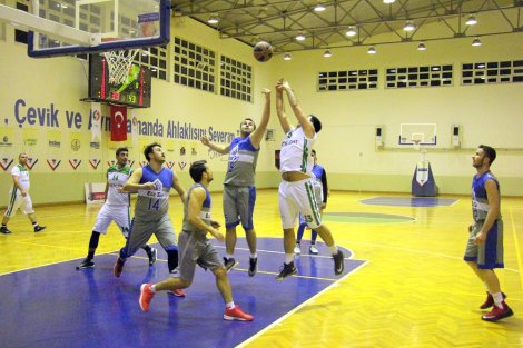 Aegean League Foto Galeri | 08-03-2018 GREENLİGHT LED - EGESİT İNŞAAT | Galeri 33