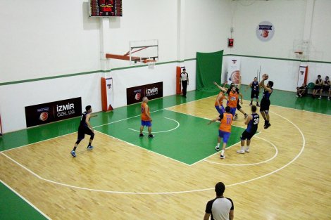 Aegean League Foto Galeri | 22-10-2018 MAXİON WHEELS - İZMİR BAROSU | Galeri 5