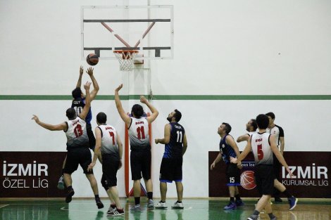 Aegean League Foto Galeri | 02-11-2018 İZMİR BAROSU - HMS MAKİNA | Galeri 1