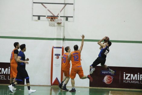 Aegean League Foto Galeri | 03-01-2019 MAXİON WHEELS - İZMİR BAROSU | Galeri 27