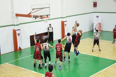 Aegean League Foto Galeri | 03-01-2019 VESTEL VATOZLAR - HMS MAKİNA | Galeri 8