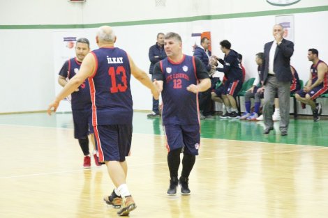 Aegean League Foto Galeri | 18-02-2019 BEYAZYAKA MASTERS - İTK LEGENDS | Galeri 16