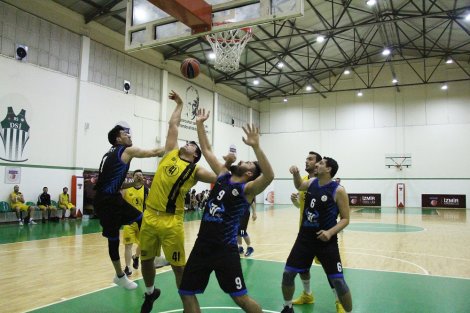 Aegean League Foto Galeri | 18-03-2019 İZMİR BAROSU - TÜRK TUBORG | Galeri 34