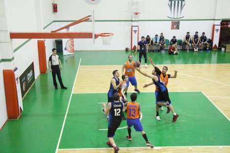 Aegean League Foto Galeri | 08-04-2019 MAXİON WHEELS - İZMİR BAROSU | Galeri 27