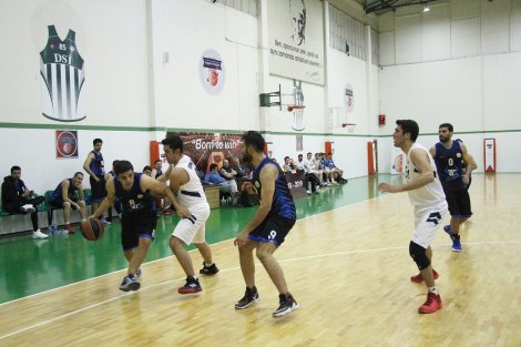 Aegean League Foto Galeri | 15-04-2019 ÖZGÖRKEY GROUP - İZMİR BAROSU | Galeri 38