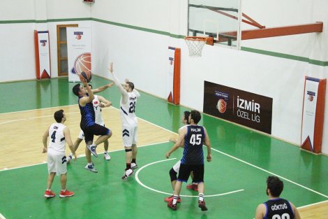 Aegean League Foto Galeri | 15-04-2019 ÖZGÖRKEY GROUP - İZMİR BAROSU | Galeri 8