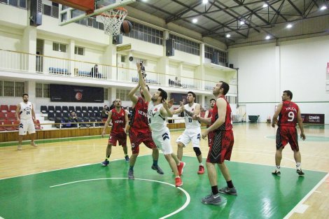 Aegean League Foto Galeri | 25-04-2019 ÖZGÖRKEY GROUP - VESTEL VATOZLAR | Galeri 1