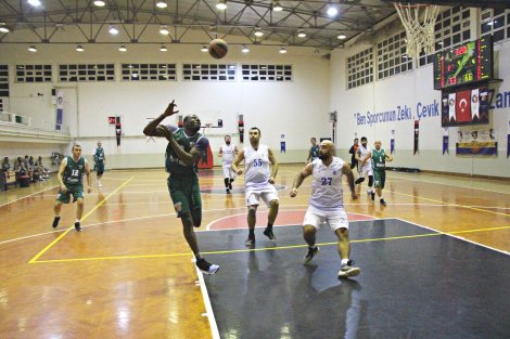 Aegean League Foto Galeri | 13-12-2021 NATUR GURME - EGESİT İNŞAAT | Galeri 25