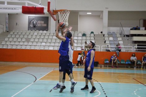 Aegean League Foto Galeri | 13-04-2025 İzmir Barosu-Norm Holding | Galeri 11