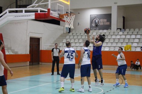 Aegean League Foto Galeri | 13-04-2025 İzmir Barosu-Norm Holding | Galeri 14